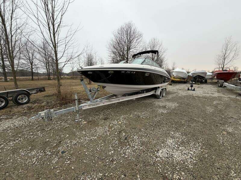 2005 Four Winns 250 Horizon