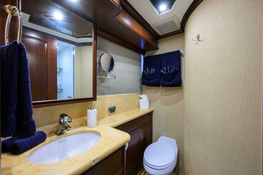 2005 Pacific Mariner 85