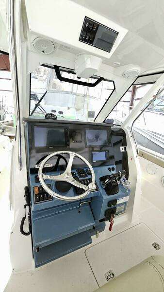 2018 Pursuit 328 Sport