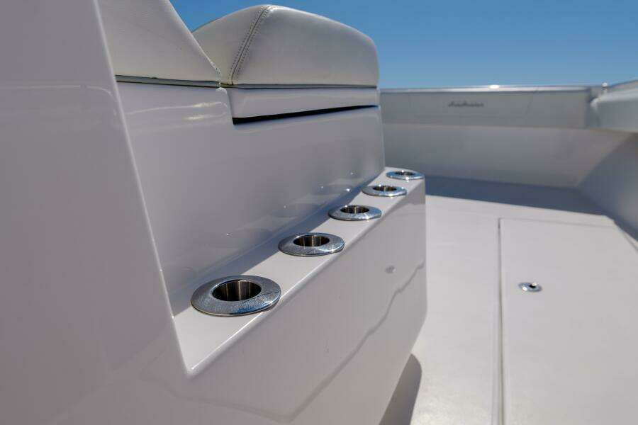 SeaHunter 38 Reel Escape- Rod Holders