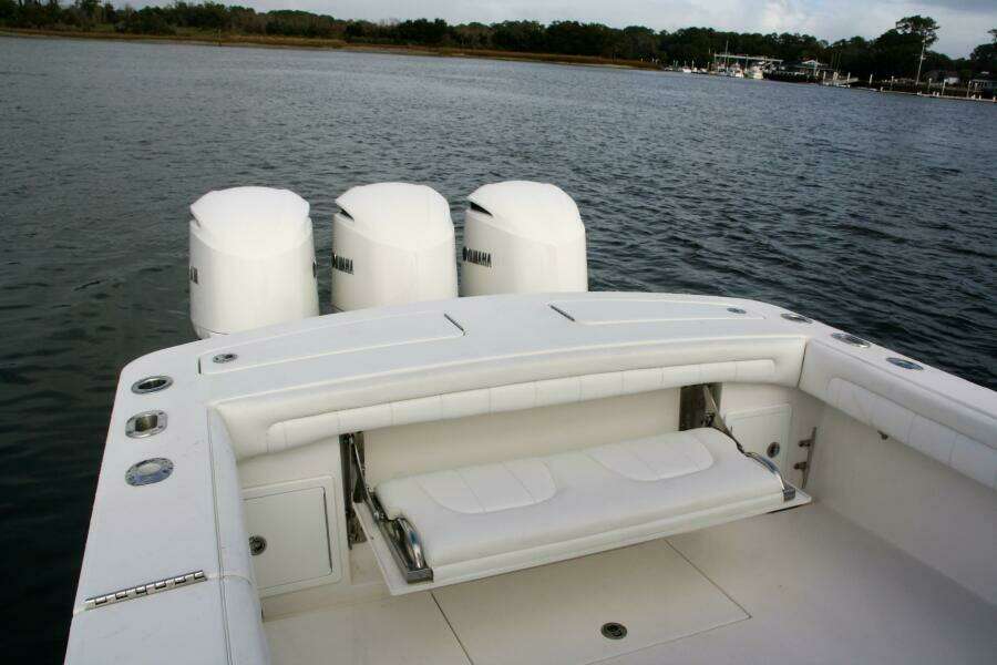 Regulator 34 Perchy- Cockpit