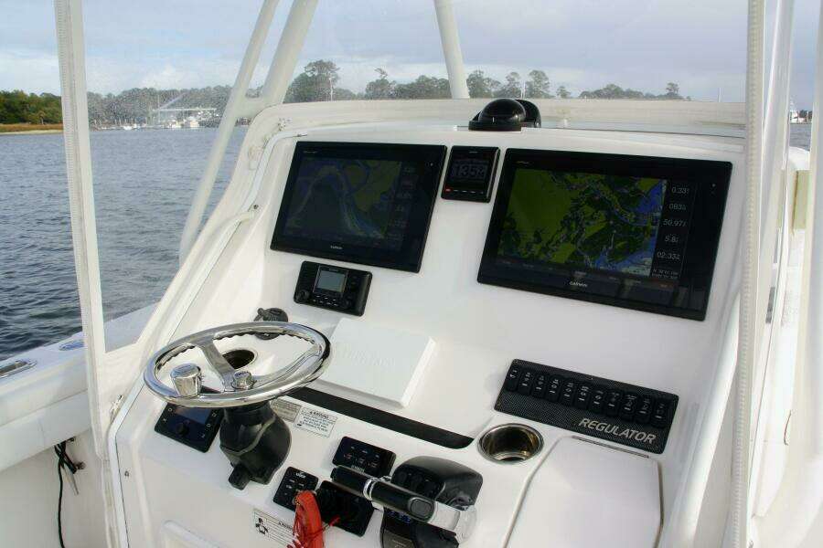 Regulator 34 Perchy- Helm