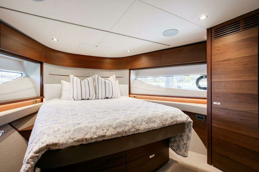 Princess V55 - Mermoo Too - Stateroom