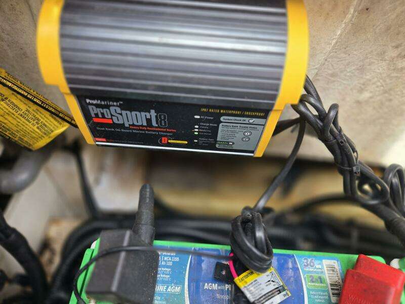 2016 Sea Ray 270 Sundeck