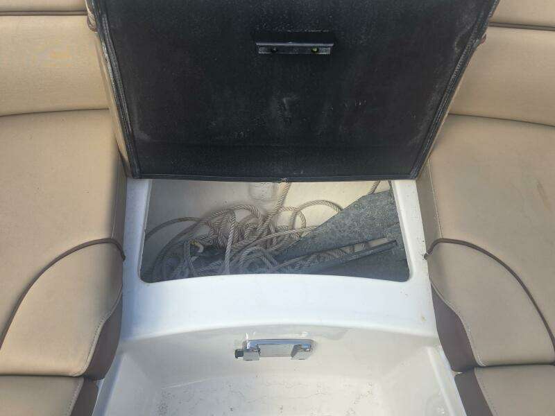 2016 Sea Ray 270 Sundeck