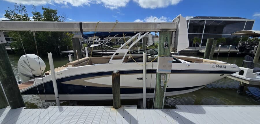 2016 Sea Ray 270 Sundeck