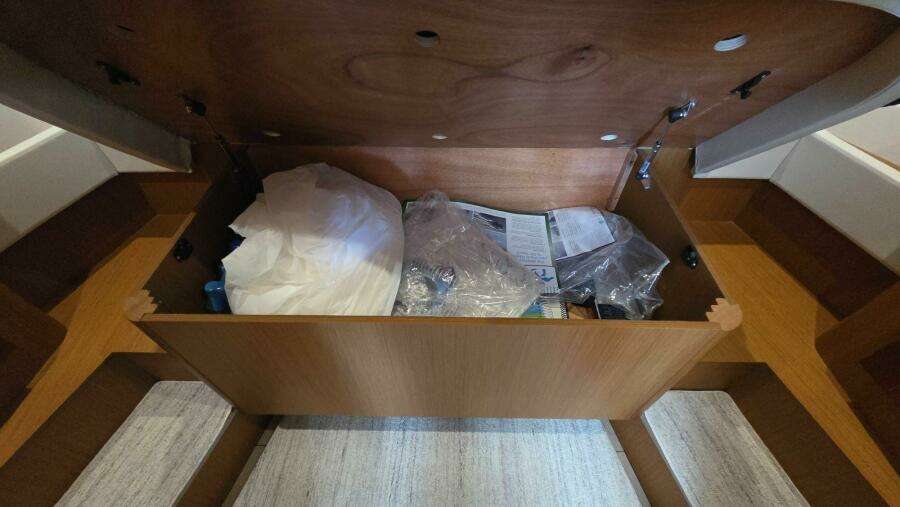 2019 Beneteau Swift Trawler 35