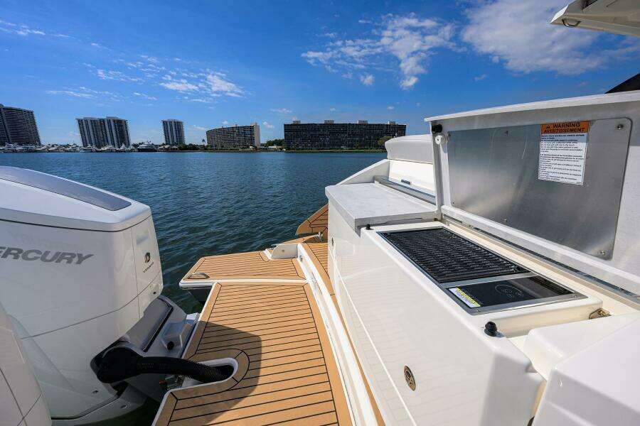 Tiara 43 - Aft Deck