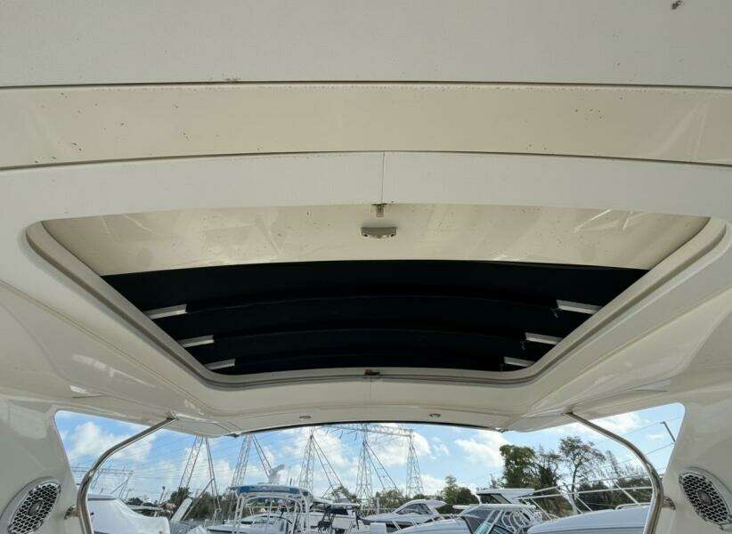 2015 Sea Ray SLX 350