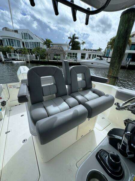 2024 Boston Whaler 280 Outrage