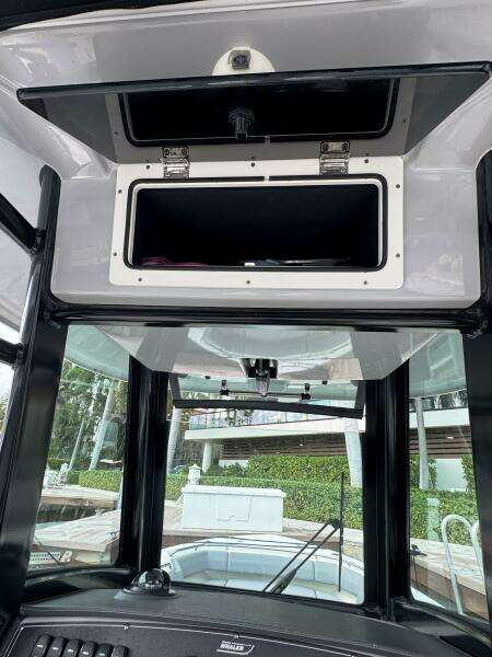 2024 Boston Whaler 280 Outrage