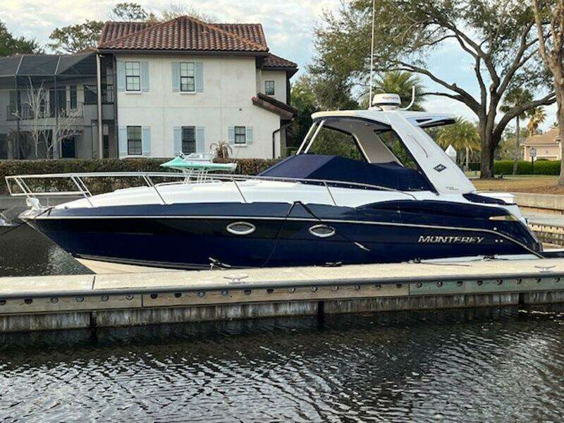 2018 Monterey 335 Sport Yacht