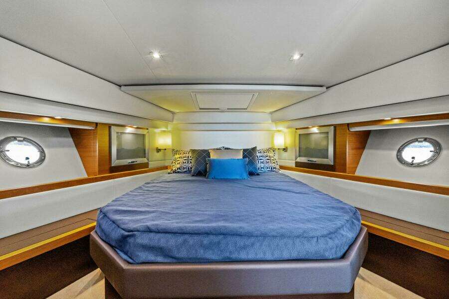 2018 Tiara Yachts C44