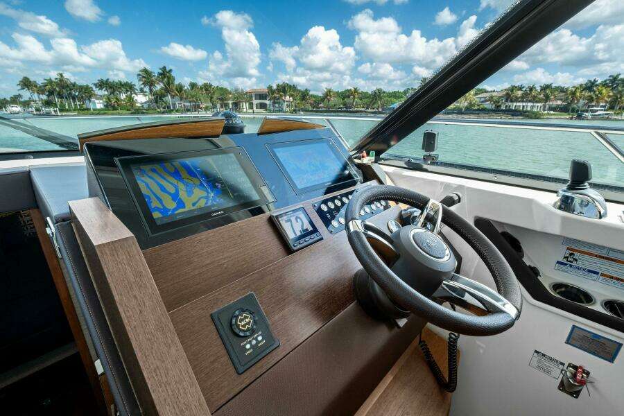 2018 Tiara Yachts C44