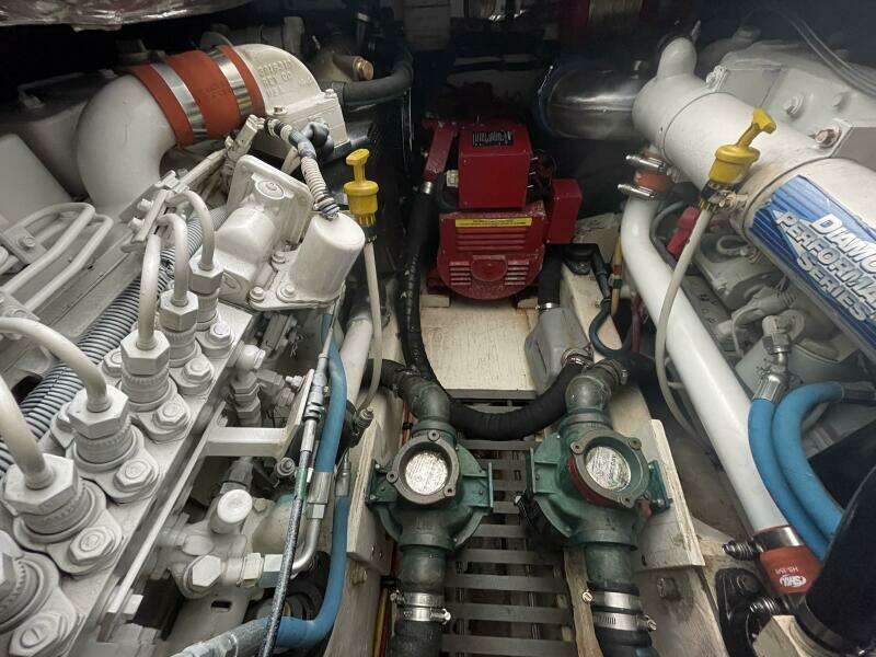 2003 Tiara Yachts 3100 Open