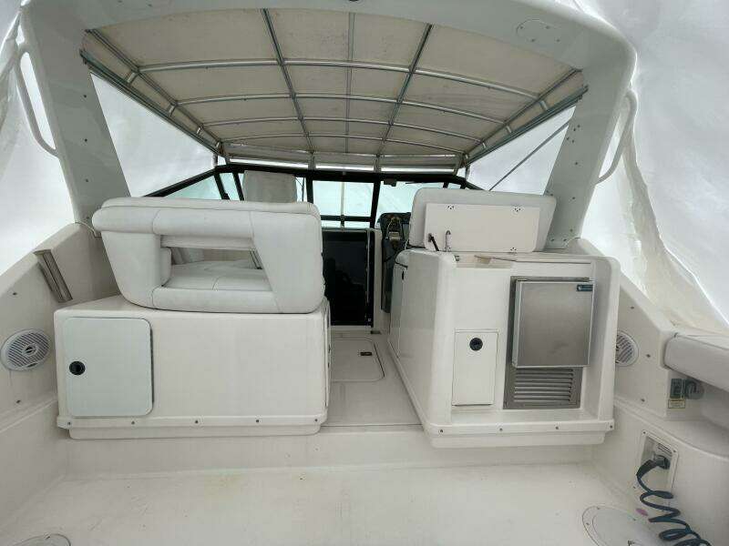 2003 Tiara Yachts 3100 Open