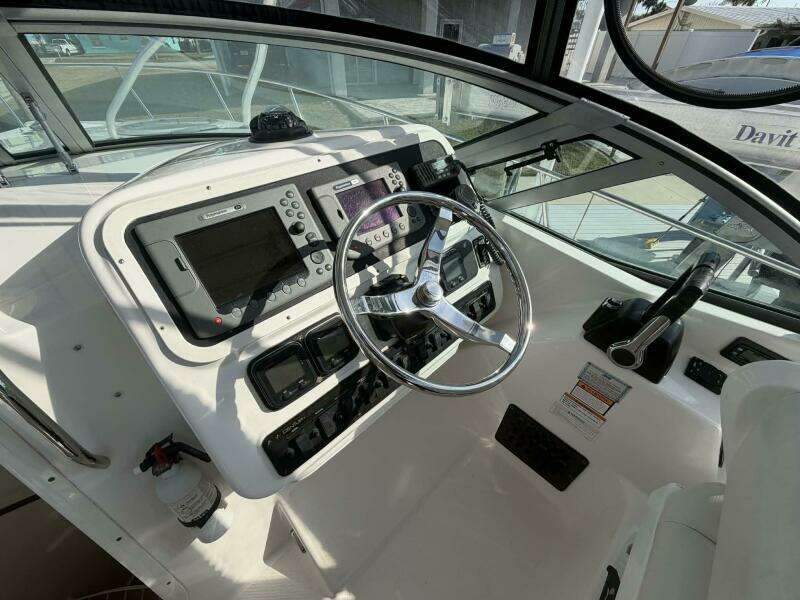 2007 Century 3200 WA