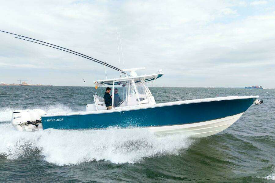 2018 Regulator 34 SS