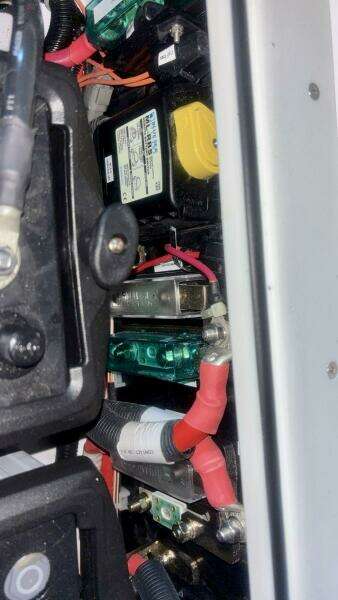 2024 Axopar 37 XC Cross Cabin