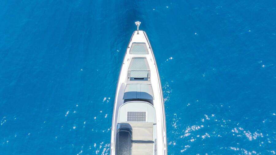 2024 Axopar 37 XC Cross Cabin