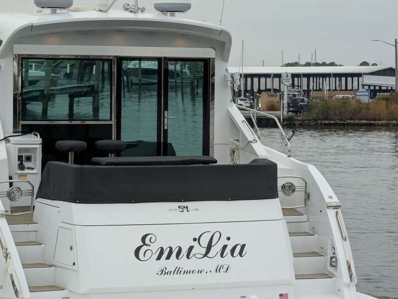 2022 Cruisers Yachts 54 Cantius