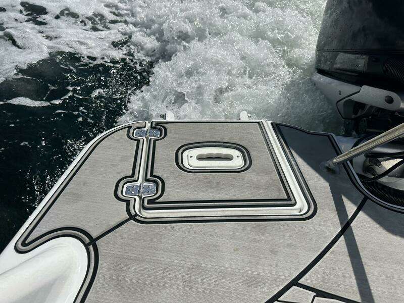 2022 Four Winns HD8 OB