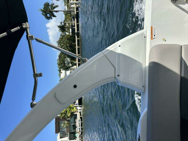 2022 Four Winns HD8 OB