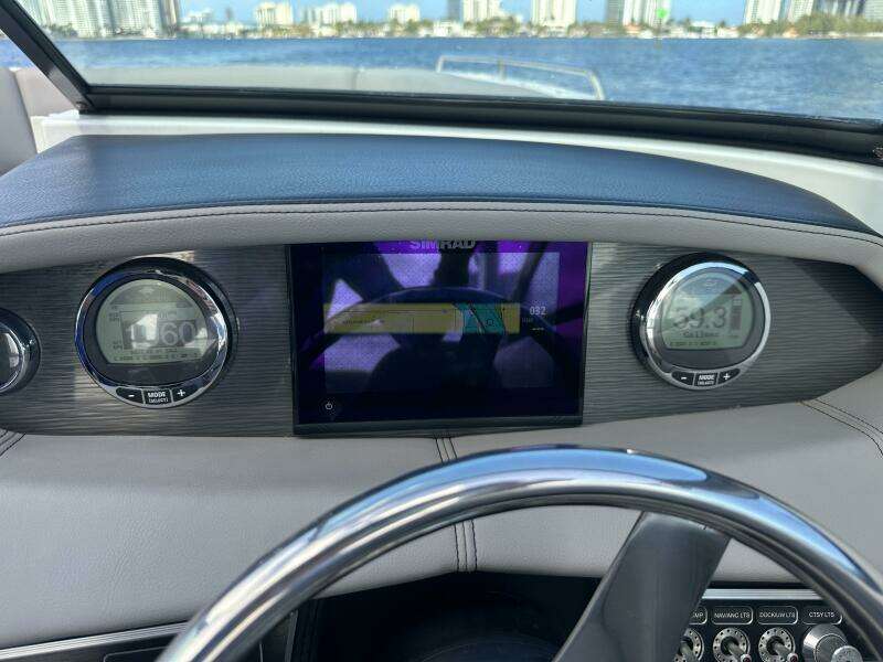 2022 Four Winns HD8 OB