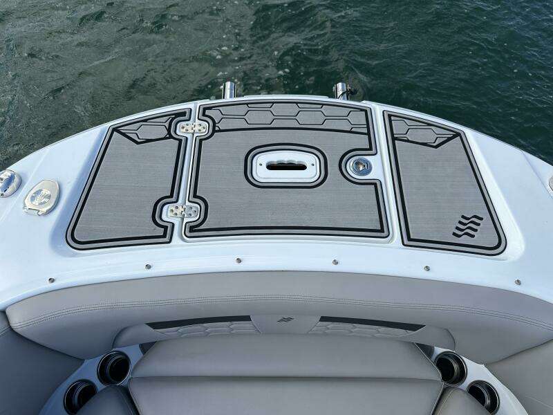 2022 Four Winns HD8 OB