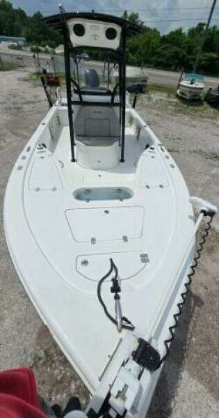 2023 Sea Pro 248 Bay