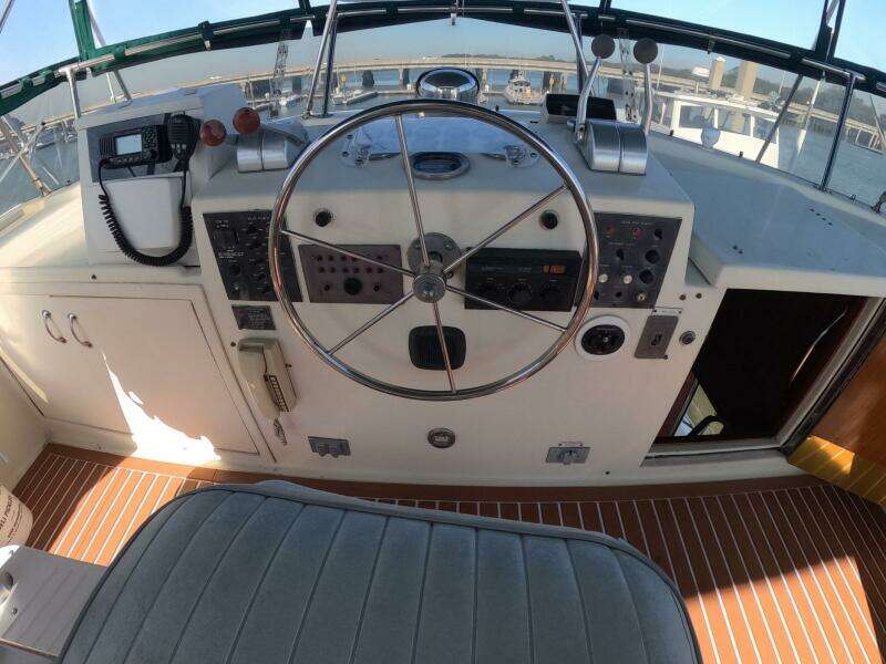 1987 Hatteras 54MY