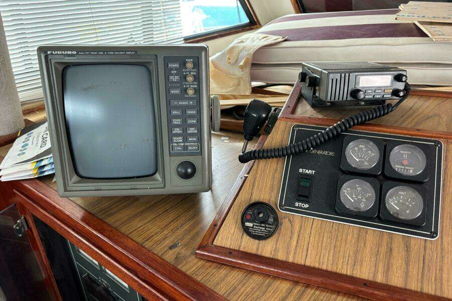 1994 Harbor Master 52 Coastal Cruiser