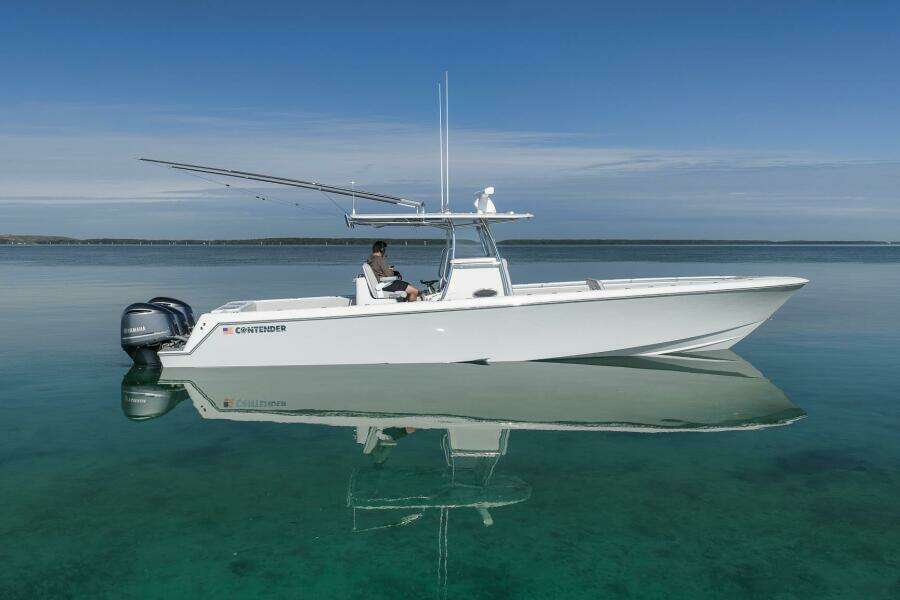 2021 Contender 39 ST