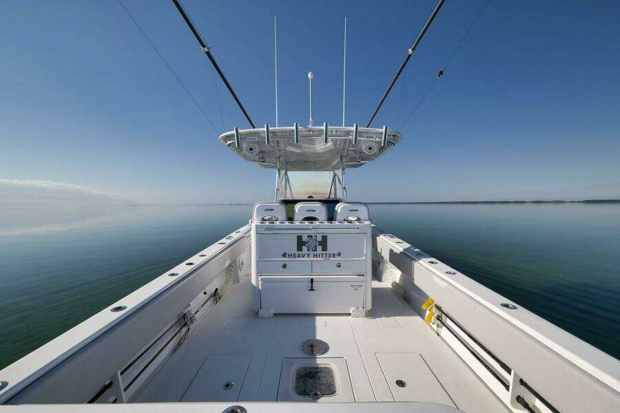 2021 Contender 39 ST