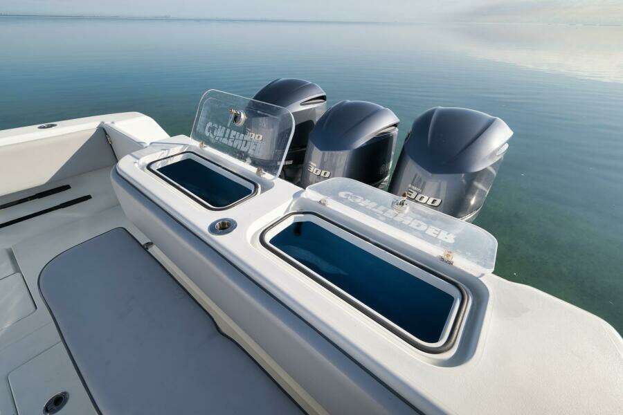 2021 Contender 39 ST