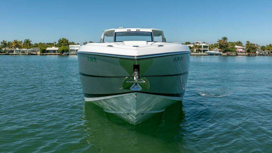 2024 Cigarette 42 Auroris