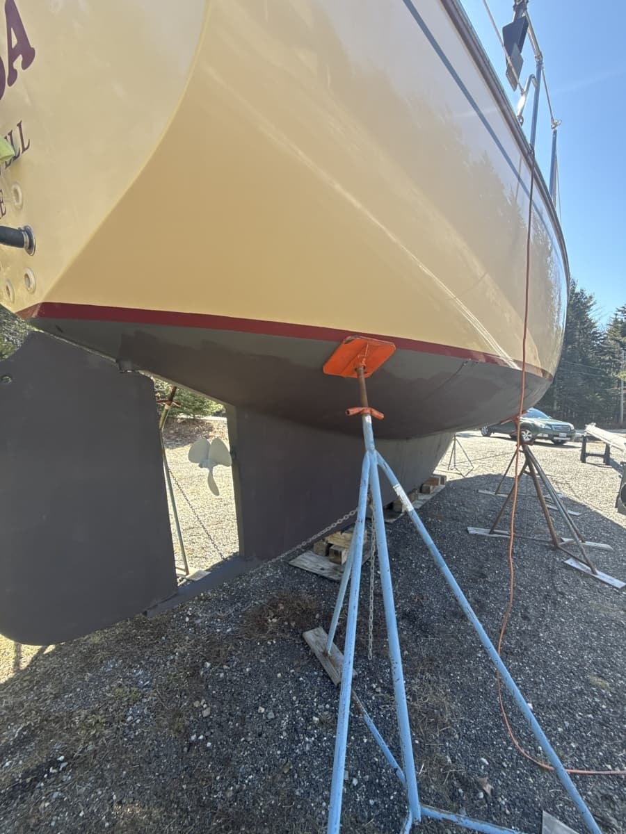 1995 Island Packet 37