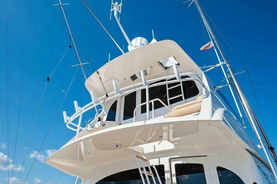 2017 Viking 62 Convertible