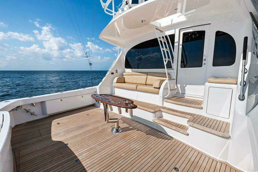 2017 Viking 62 Convertible