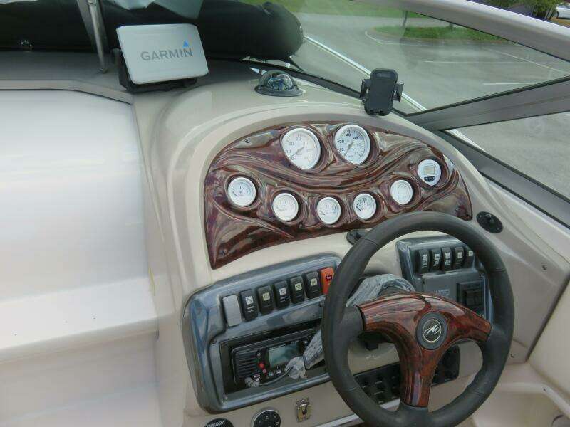 2004 Monterey 245 CRUISER