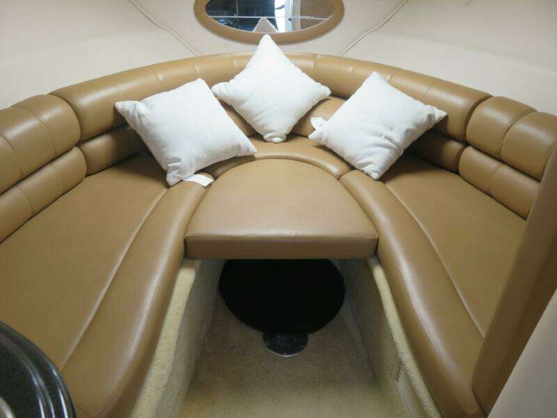 2004 Monterey 245 CRUISER