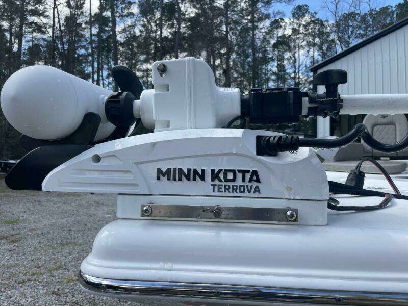 2023 Sea Pro 248 DLX