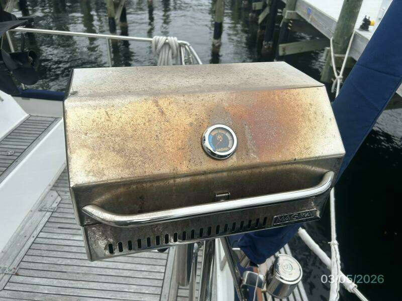 42' Grand Banks BBQ grill