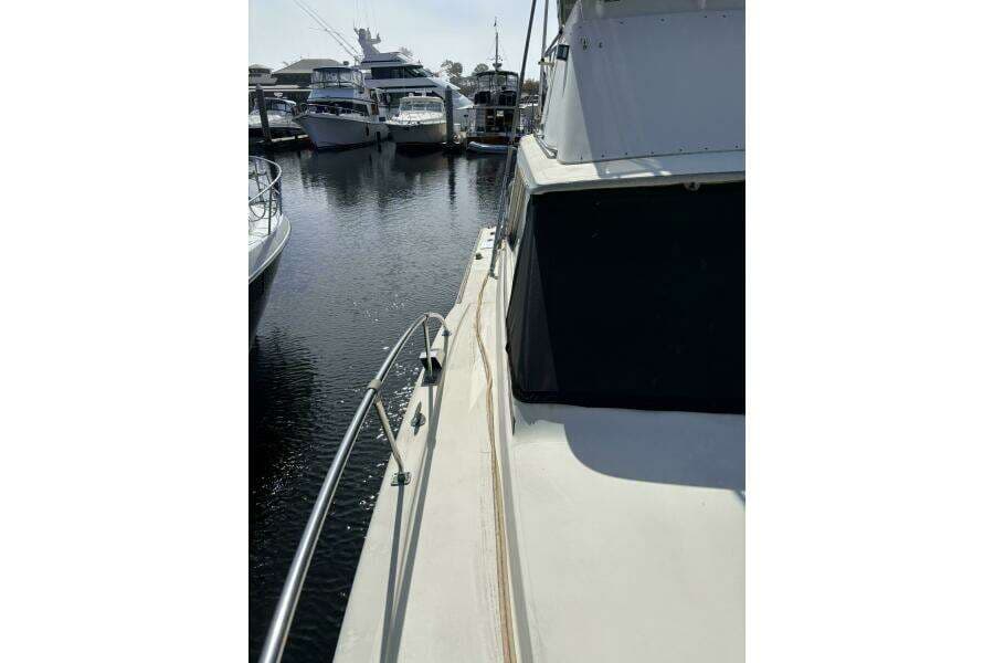 1969 Chris-Craft 35 Commander