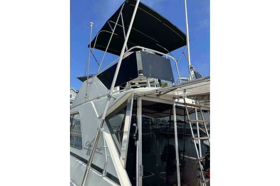 1969 Chris-Craft 35 Commander