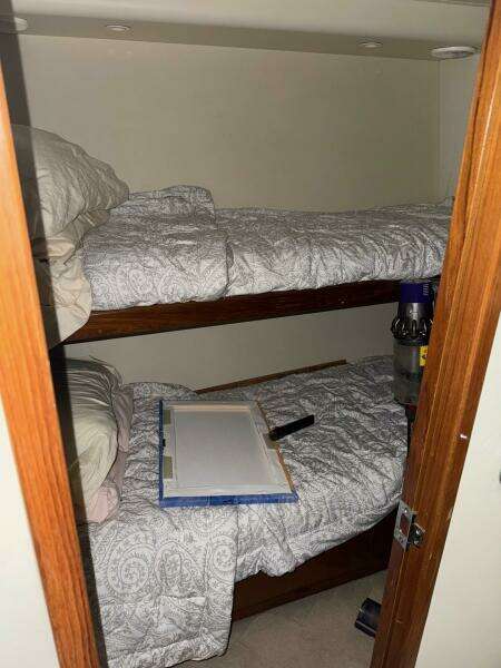 1998 Viking Motor Yacht