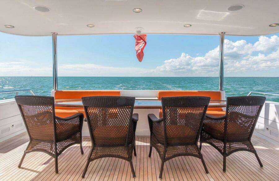 2008 Ocean Alexander 100 Skylounge Megayacht