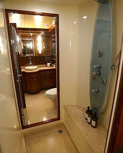 2008 Ocean Alexander 100 Skylounge Megayacht