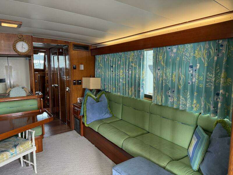 1975 Hatteras 58 LRC