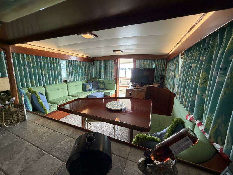 1975 Hatteras 58 LRC